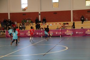 jogos de oeiras crianças a jogar andebol