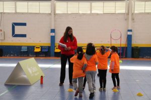 jogos de oeiras crianças a fazer atletismo