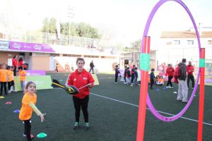 jogos de oeiras crianças praticando atletismo