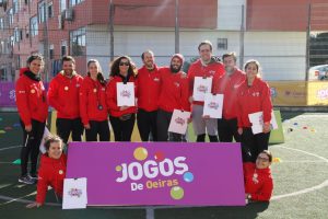 jogos de oeiras crianças praticando atletismo