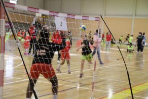 jogos de oeiras crianças a jogar andebol