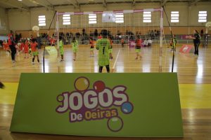 jogos de oeiras crianças a jogar andebol