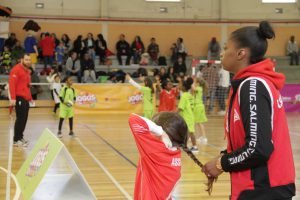 jogos de oeiras crianças a jogar andebol