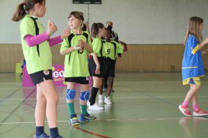 jogos de oeiras crianças a jogar andebol