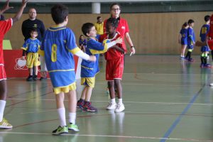 jogos de oeiras crianças a jogar andebol