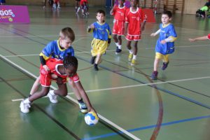 jogos de oeiras crianças a jogar andebol