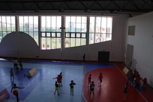 jogos de oeiras crianças a jogar andebol