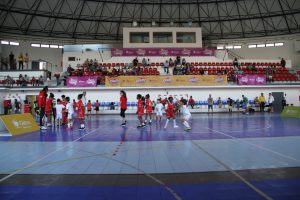 jogos de oeiras crianças a jogar andebol