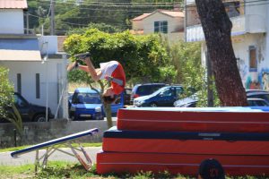 Jogos de Oeiras crianças e adultos a fazer parkour