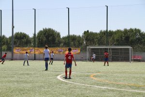 Jogos de Oeiras crianças a jogar futebol