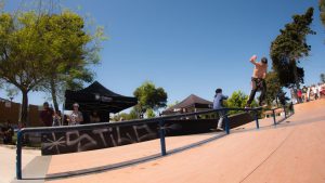 Jogos de Oeiras crianças e adultos a andar de skate