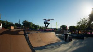 Jogos de Oeiras crianças e adultos a andar de skate