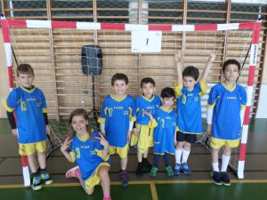 jogos de oeiras crianças a jogar andebol