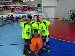 jogos de oeiras crianças a jogar andebol