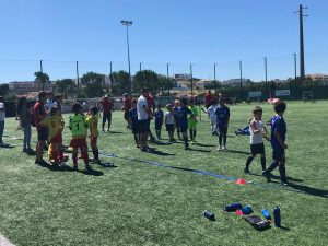 Jogos de Oeiras crianças a jogar futebol