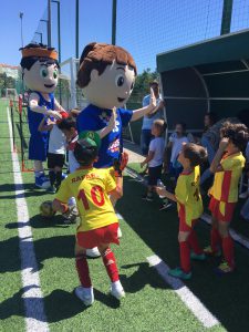 Jogos de Oeiras crianças a jogar futebol