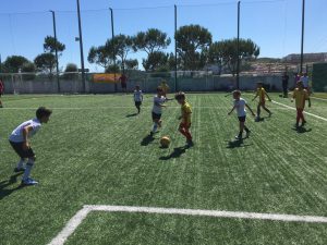 Jogos de Oeiras crianças a jogar futebol