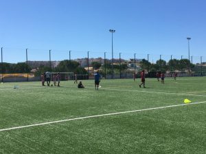 Jogos de Oeiras crianças a jogar futebol