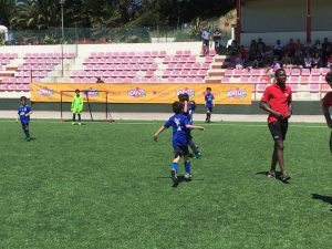 Jogos de Oeiras crianças a jogar futebol