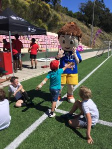 Jogos de Oeiras crianças a jogar futebol